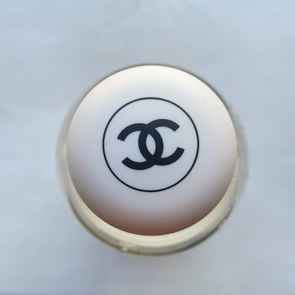 Chanel N°5 Water Bottle - RARE & Authentic - Picture 3 of 5